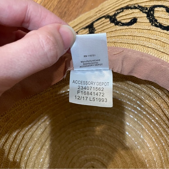 ON VACAY Embroidered Straw Hat - Picture 4 of 4